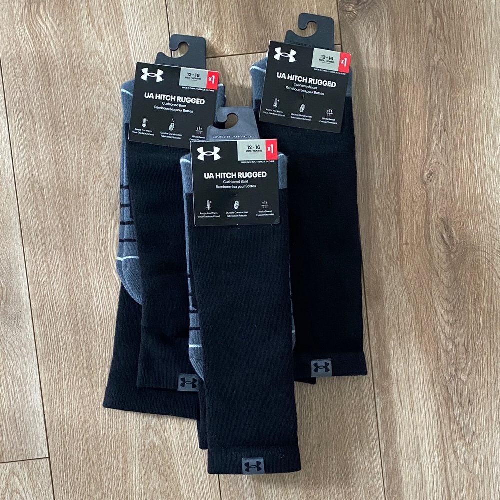 Under Armour Men's Black and Gray Athletic Socks